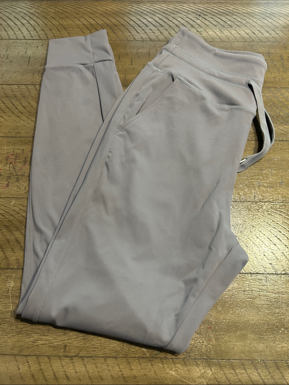 NWOT Halara joggers size medium petite